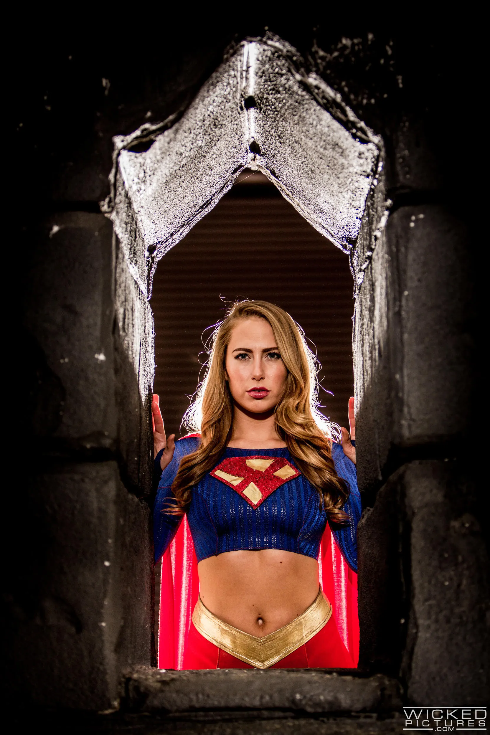 Carter Cruise - Supergirl XXX: An Axel Braun Parody Scene 1 | Picture (6)